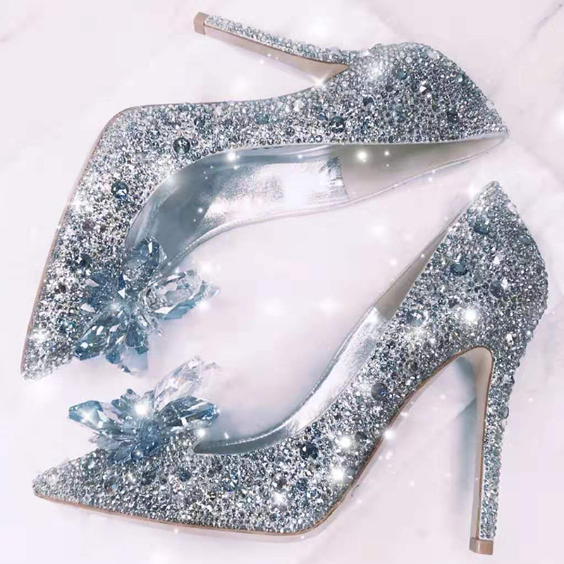 Sapatos Femininos de Luxo com  - Luxury Watch Girl avaliação e preço